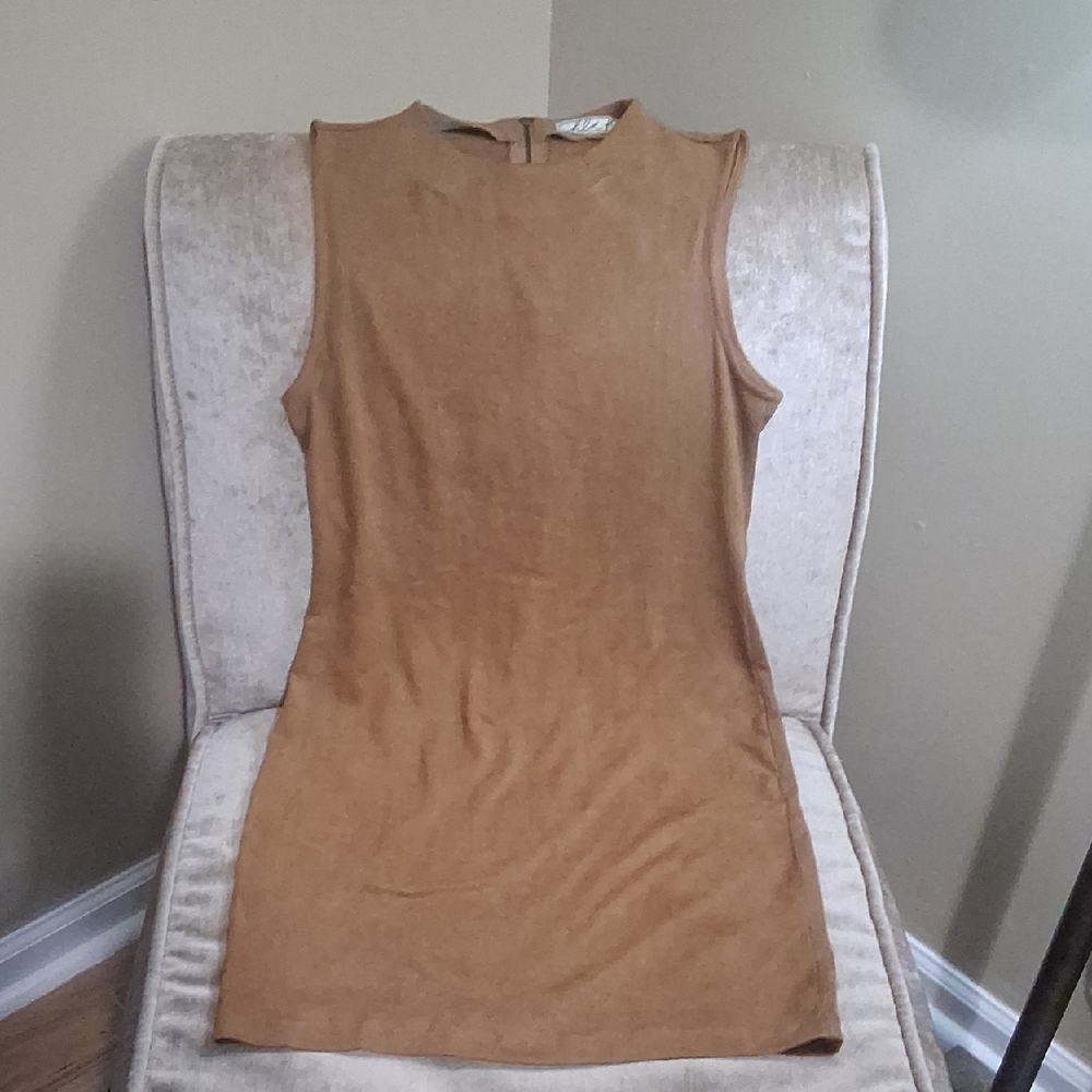 Elegant Tan Sleeveless Dress
